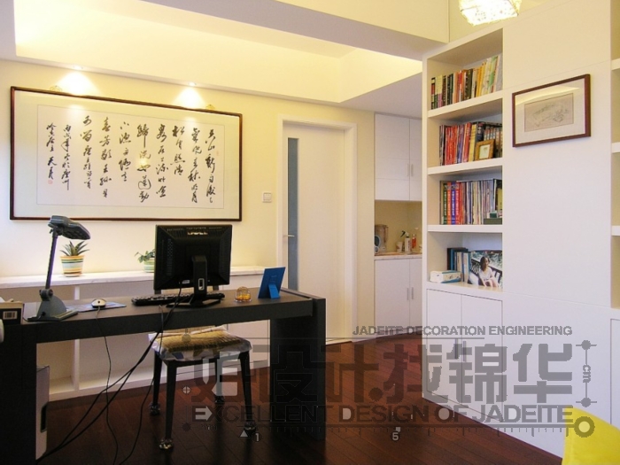 融僑中央花園玫瑰紀(jì)四樓215平米 戶(hù)型